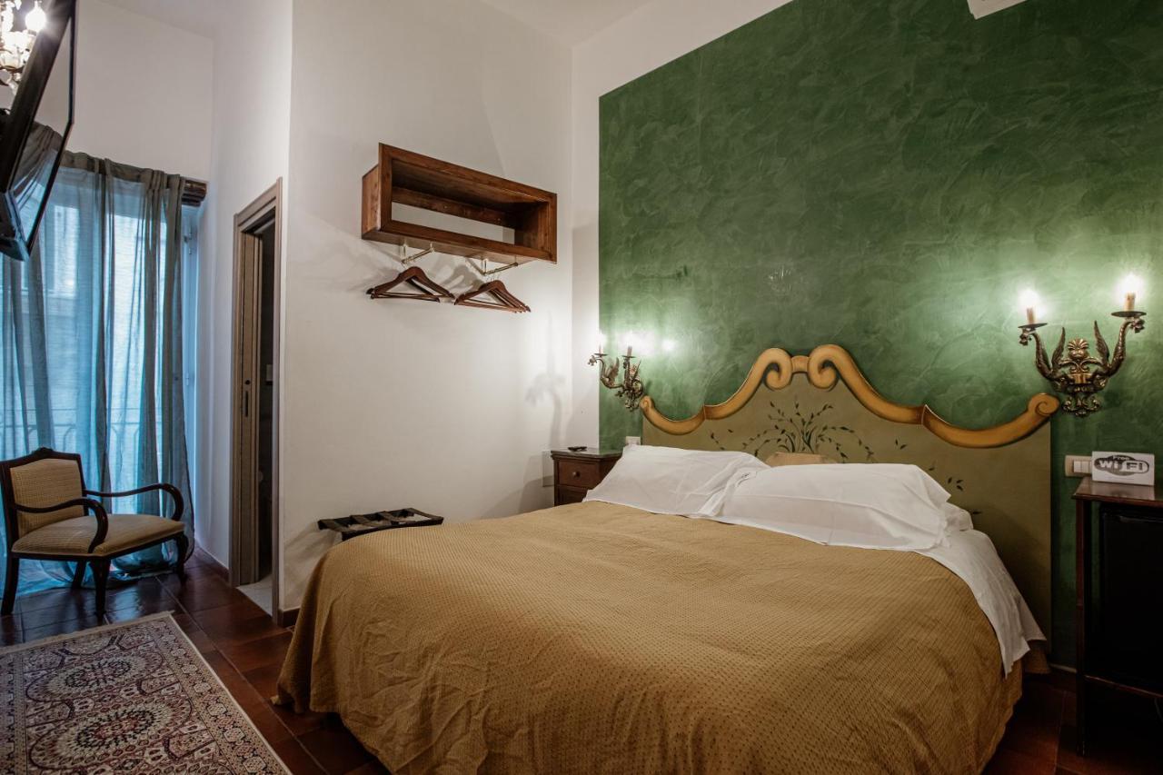 Palazzo Giunta - Porta Marina Ortigia Acomodação com café da manhã Syracuse Exterior foto