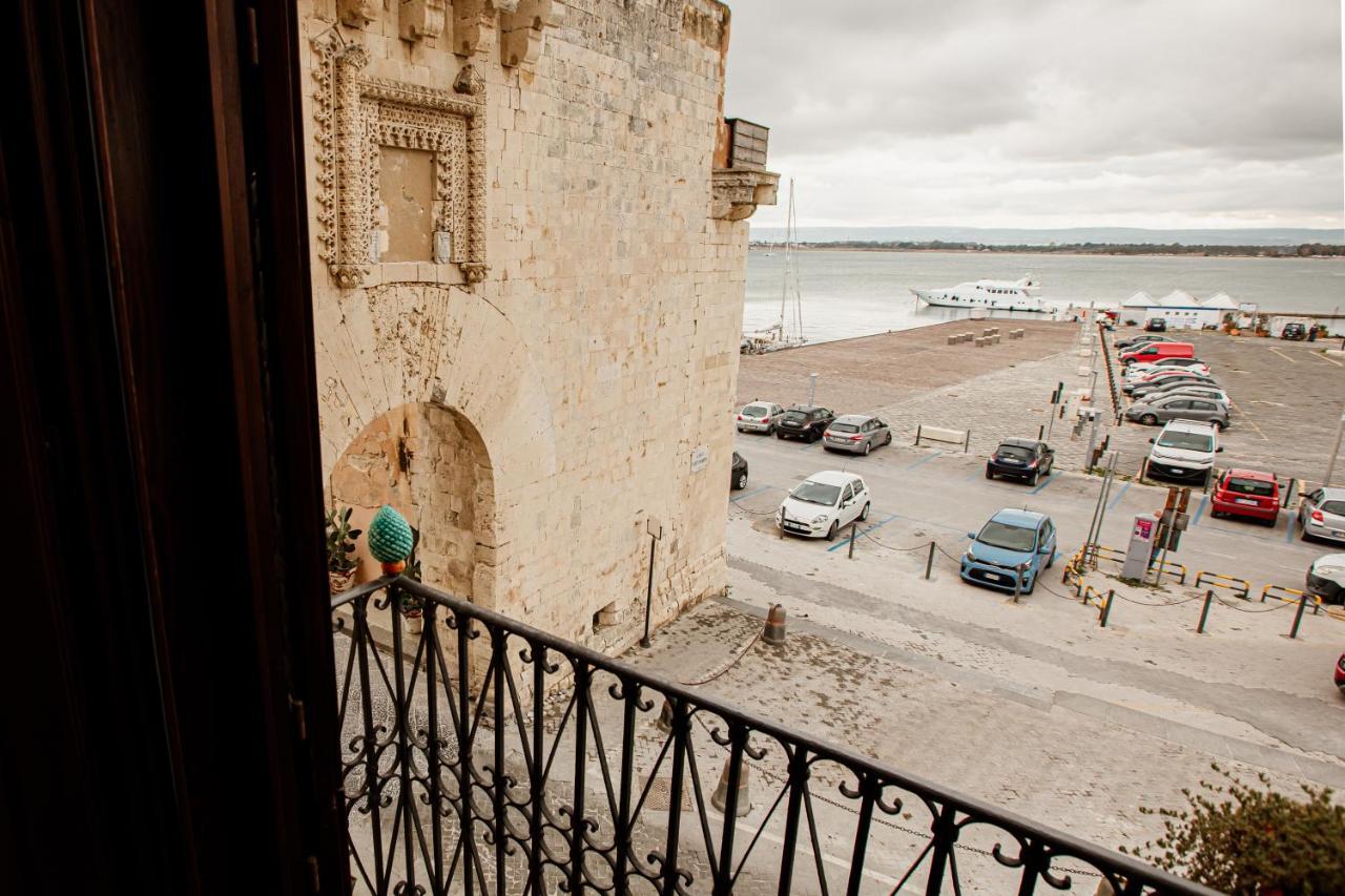 Palazzo Giunta - Porta Marina Ortigia Acomodação com café da manhã Syracuse Exterior foto
