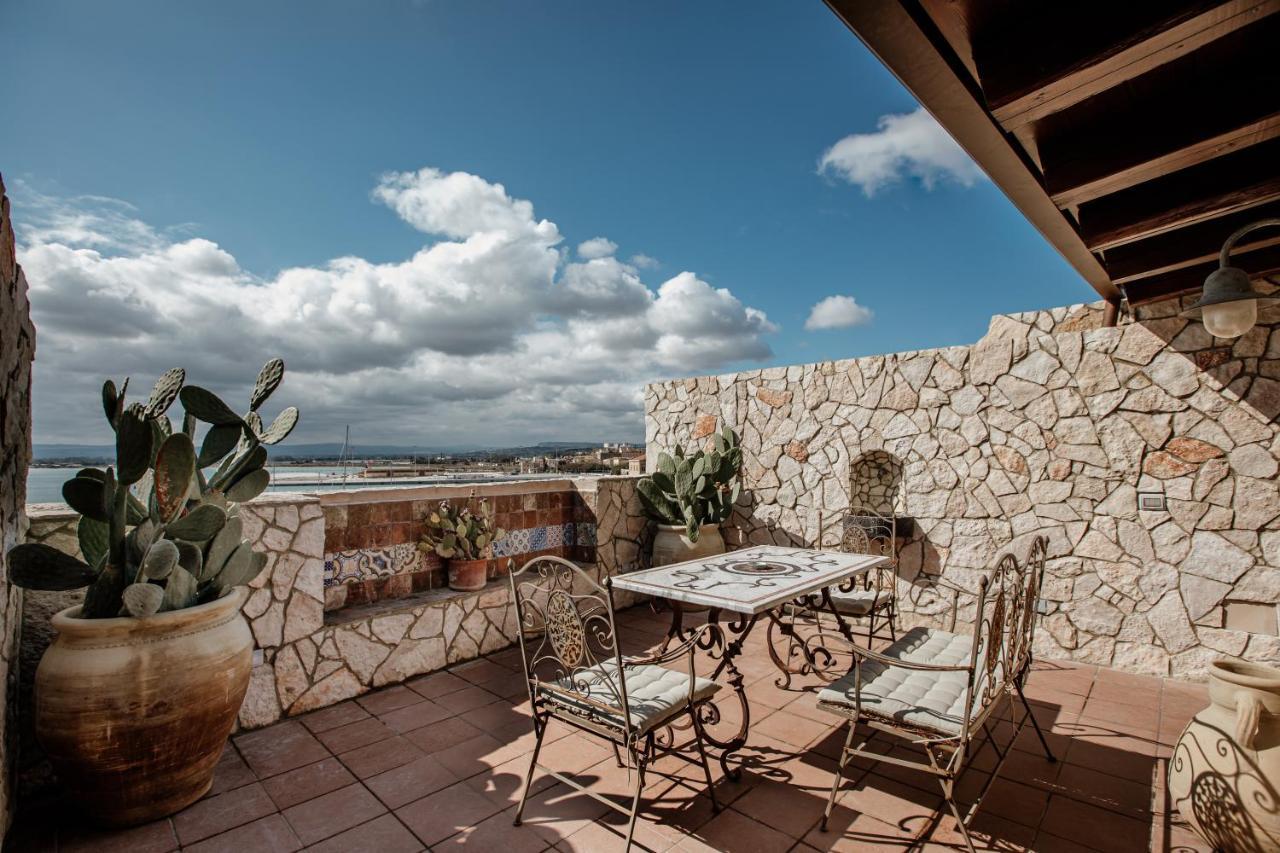 Palazzo Giunta - Porta Marina Ortigia Acomodação com café da manhã Syracuse Exterior foto