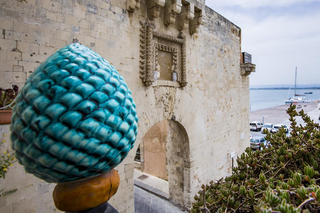 Palazzo Giunta - Porta Marina Ortigia Acomodação com café da manhã Syracuse Exterior foto