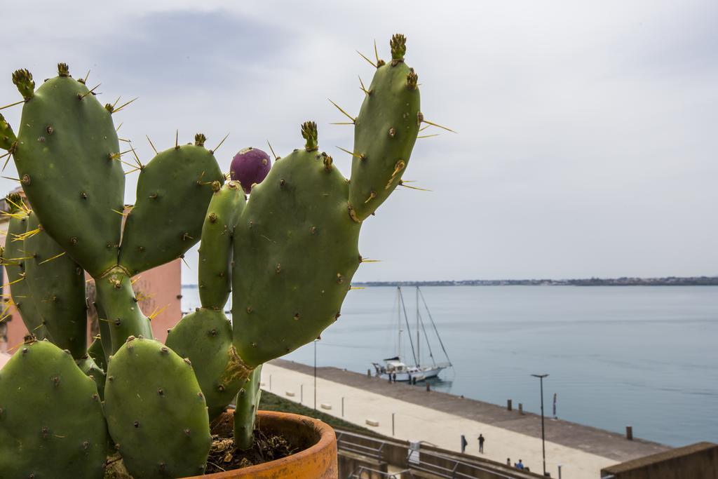 Palazzo Giunta - Porta Marina Ortigia Acomodação com café da manhã Syracuse Exterior foto