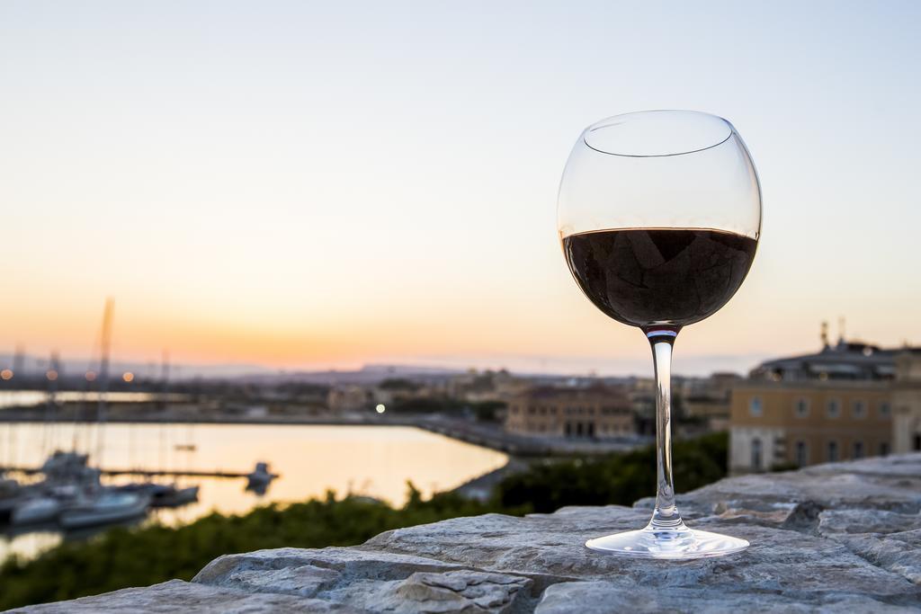 Palazzo Giunta - Porta Marina Ortigia Acomodação com café da manhã Syracuse Exterior foto