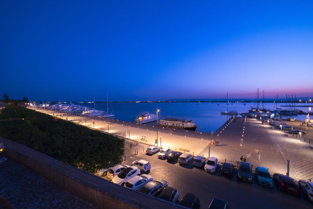 Palazzo Giunta - Porta Marina Ortigia Acomodação com café da manhã Syracuse Exterior foto