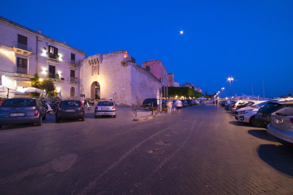 Palazzo Giunta - Porta Marina Ortigia Acomodação com café da manhã Syracuse Exterior foto